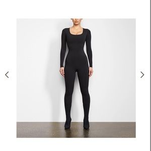 ALL-IN-ONE SCOOP NECK LONG SLEEVE ONESIE